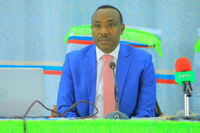 የክልሉ አስፈፃሚ ተቋማት የዕቅድ አፈጻጸም እየተገመገመ ይገኛል።