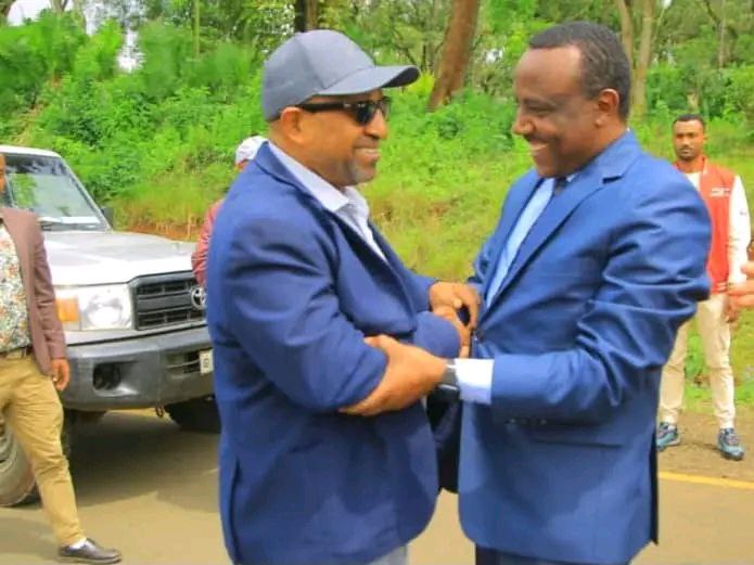 የኢፌዲሪ ትምህርት ሚኒስቴር ሚኒስትር ፕሮፌሰር ብርሃኑ ነጋ በቦንጋ ከተማ ልዩ የ2ኛ ደረጃ አዳሪ ትምህርት ቤት ግንባታ መሠረተ ድንጋይ ለማስቀመጥ ቦንጋ ከተማ ገቡ::