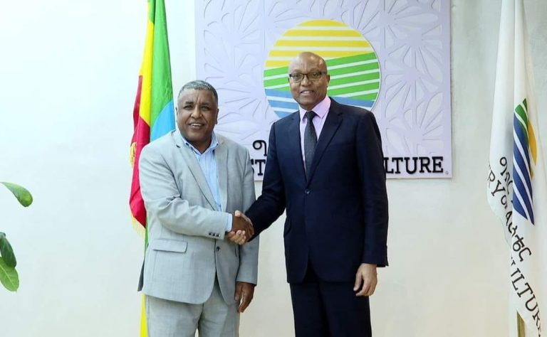 የግብርና ሚኒስትር ዶክተር ግርማ አመንቴ ከዓለም ባንክ ዋና ዳይሬክተር ጋር ተወያዩ