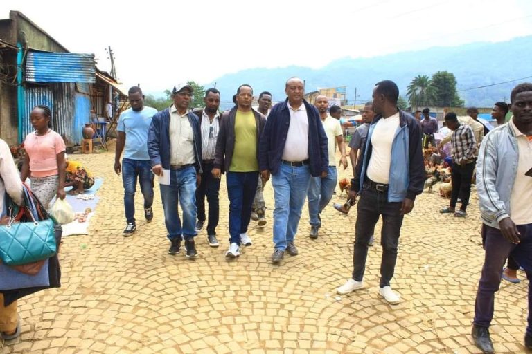 በሚዛን አማን ከተማ በአራት ቀበሌዎች 1 ሺህ 148 ይዞታዎች ወደ ህጋዊ ትግበራ መግባታቸው ተገለጸ ።