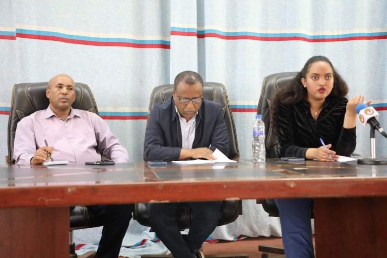 የቴክኒክና ሙያ ማሰልጠኛ ተቋማት እንደሀገር እየታየ ያለዉን የስራ አጥነት ቁጥር በመቀነስ በኢኮኖሚው ዘርፍ የበኩሉን መወጣት የሚችል ትዉልድ የመቅረጽ ኃላፊነታቸውን በአግባቡ ሊወጡ እንደሚገባ ተገለጸ::