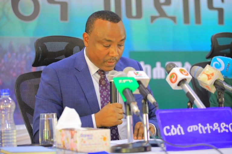 የክልሉ ንጹህ መጠጥ ውሃ ሽፋንን ከ42.8 ከመቶ ማድረስ ተችሏል ፡፡ርዕሰ መስተዳድር ዶክተር ኢንጂነር ነጋሽ ዋጌሾ ፡፡