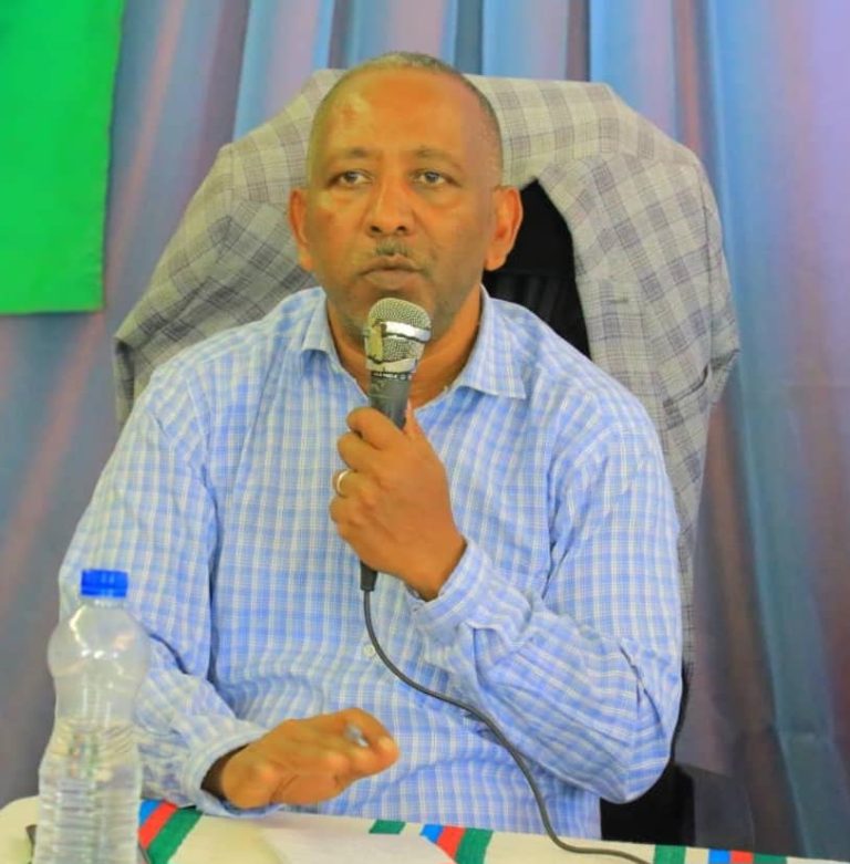 በካፋ ዞን፣ ጊምቦ ወረዳ የተከሰተውን ወቅታዊ የሠላም መደፍረስ ለመፍታት ያለመ ህዝባዊ ውይይት ተካሄደ።