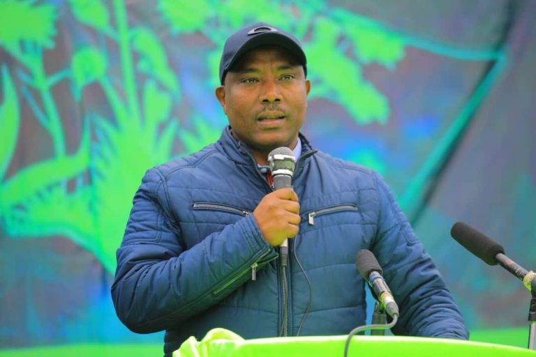 የአረንጓዴ አሻራ መርሀግብሩ ሁለንተናዊ የአከባቢ ጥበቃ እና የኢኮኖሚ ዕድገት የሚያሳልጥ ነው። ርዕሰ መስተዳድር ኢንጂነር ነጋሽ ዋጌሾ (ዶ/ር)የደቡብ ምዕራብ ኢትዮጵያ ህዝቦች ክልል