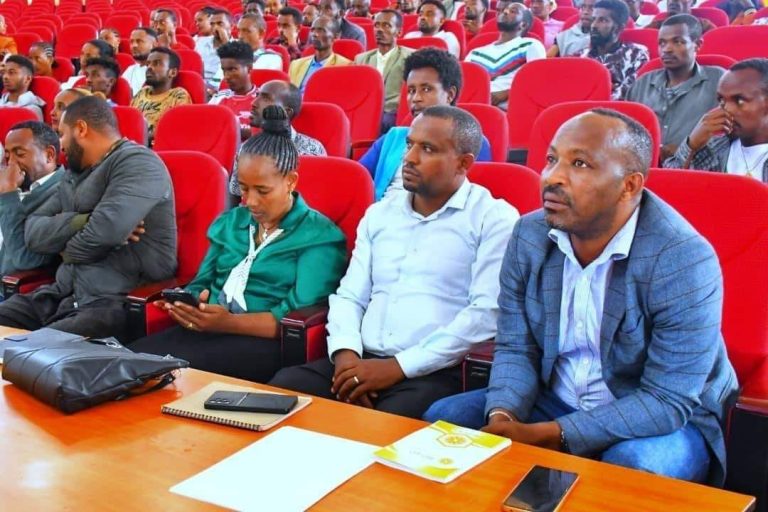 የክልሉ ብልጽግና ፓርቲ ወጣቶች ሊግ በቦንጋ ከተማ የውይይት መድረክ ማካሄድ ጀመረ።