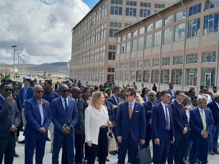 በትግራይ ክልል የቀድሞ ታጣቂዎች የተሀድሶና መልሶ ማቋቋም ስልጠና ይፋዊ የማስጀመሪያ መርሐ-ግብር በመቐለ ከተማ ተካሄደ፡፡