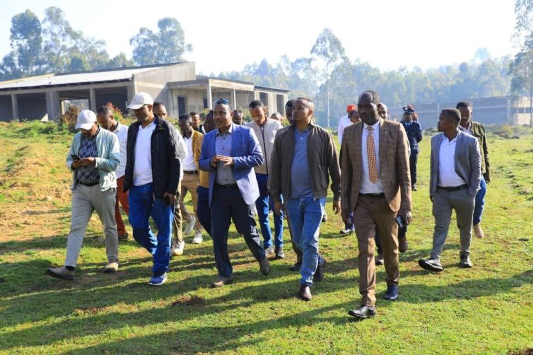 በርዕሰ መስተዳድር ዶክተር ኢንጂነር ነጋሽ ዋጌሾ የተመራው የክልሉ ከፍተኛ የስራ ኃላፊዎች የሼይቤንች ኮንስትራክሽንና ኢንዱስትሪያል ኮሌጅ የግንባታ ሂደት ምልከታ አድርጓል ።