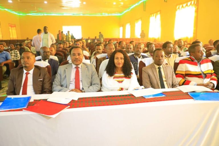 የክልሉ ትምህርት ቢሮ 1ኛ ዙር የትምህርት ሴክተር ጉባኤ በታርጫ ከተማ እያካሄደ ይገኛል