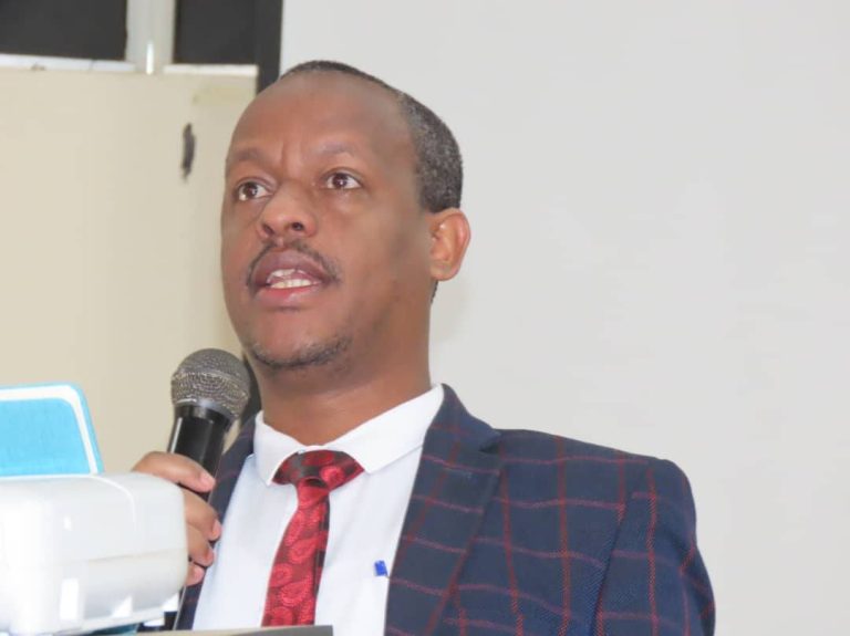 የክልሉ የሥነ-ምግባርና ፀረ – ሙስና ኮሚሽን በሃብት ማሳወቅና ምዝገባ ሂደት ላይ ለካፋ ዞን ማዕከል የመንግስት ሰራተኞች ስልጠና ሰጠ ።