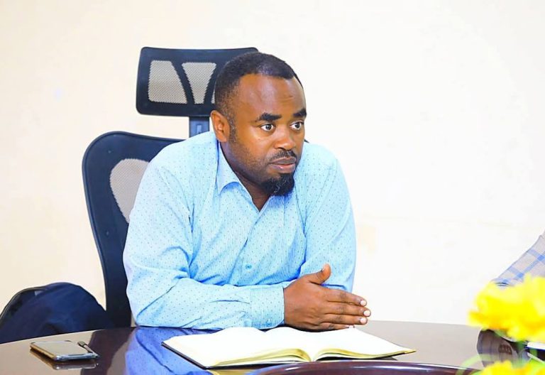 በህዝብ ተወካዮች ምክር ቤት የቤንች ሸኮ ዞን ተወካዮች ከዞኑ የካቢኔ አባላት ጋር በዞናዊ የልማትና የመልካም አስተዳደር ጉዳዮች ዙሪያ ውይይት እያካሄዱ ነው።