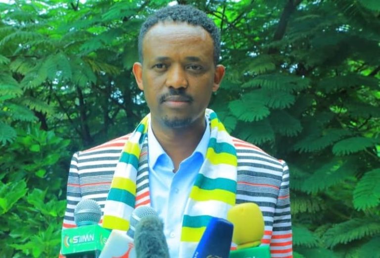 የቦንጋ ቀላል የአዉሮፕላን ማረፊያ ግንባታው የተጓተተ በመኾኑ በትኩረት በማጠናቀቅ ወደ አገልግሎት ለማስገባት እንደሚሰራ የኢትዮጵያ ሲቪል አቬሽን ባለስልጣን አስታወቀ
