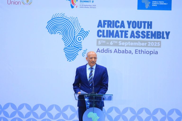 በአየር ንብረት ለውጥ አማካኝነት የሚያጋጥሙ ፈተናዎችን ለመቋቋም ወጣቶች በትብብር መስራት ይጠበቅባቸዋል